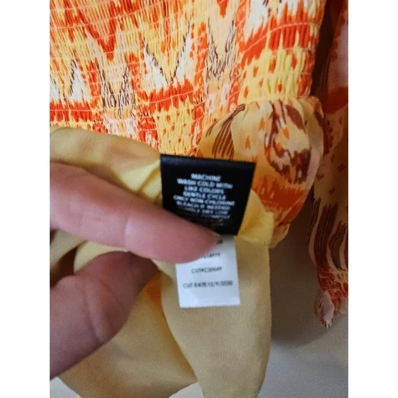 Torrid Top 00 M/L Ikat Babydoll Smocked Boho Ruffle Western Patchwork Earthy - Picture 10 of 16